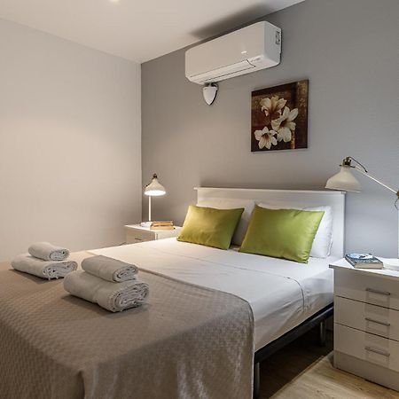 Waou Apartamentos En Sol Confort 2 Madrid Luaran gambar