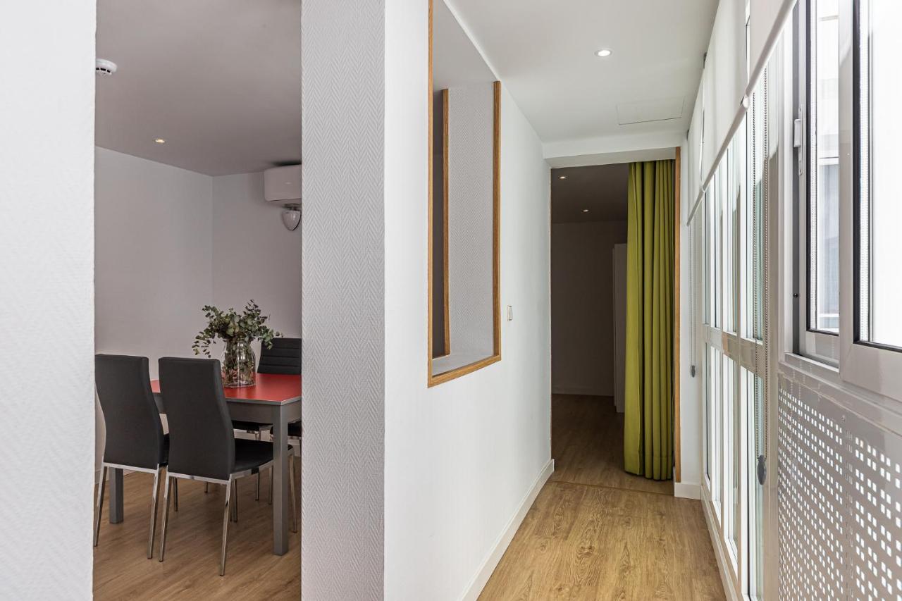 Waou Apartamentos En Sol Confort 2 Madrid Luaran gambar